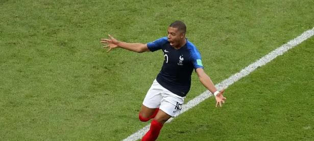 姆巴佩迎来七赛季高光表现，篮网球迷沸腾！的简单介绍