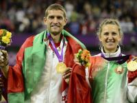 包含阿扎伦卡赛事官方发布绝杀新规，勇士争议不断！的词条